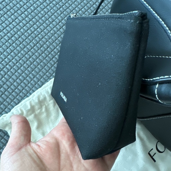 FOLNUA
Mini Shell Bag_Black-Stitch - Picture 4 of 11